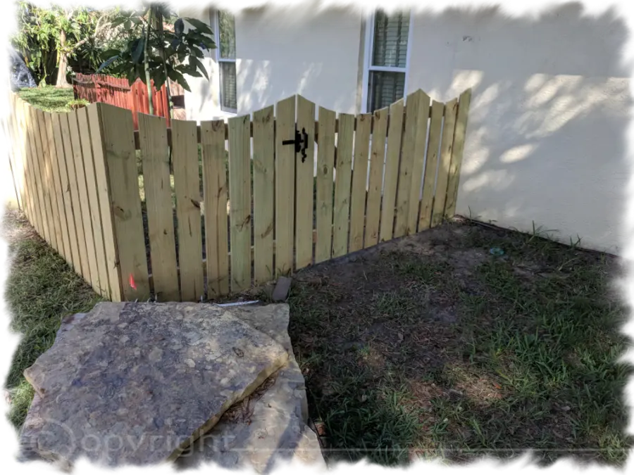 Scallop Close Space Wood Picket Fence by Gifford Fence in Belle Isle