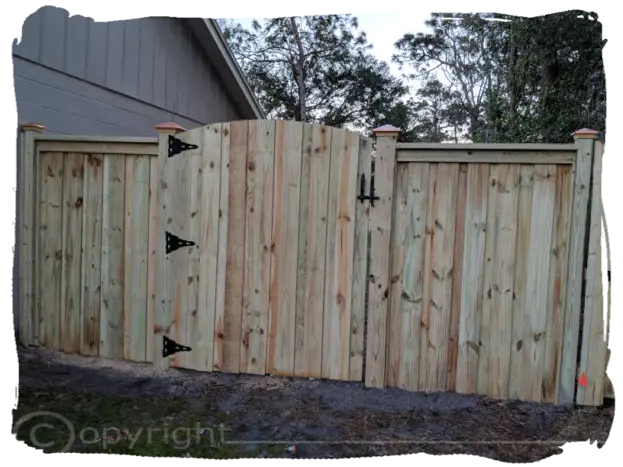 Board on Board Premium Cap Wood Privacy Fence
